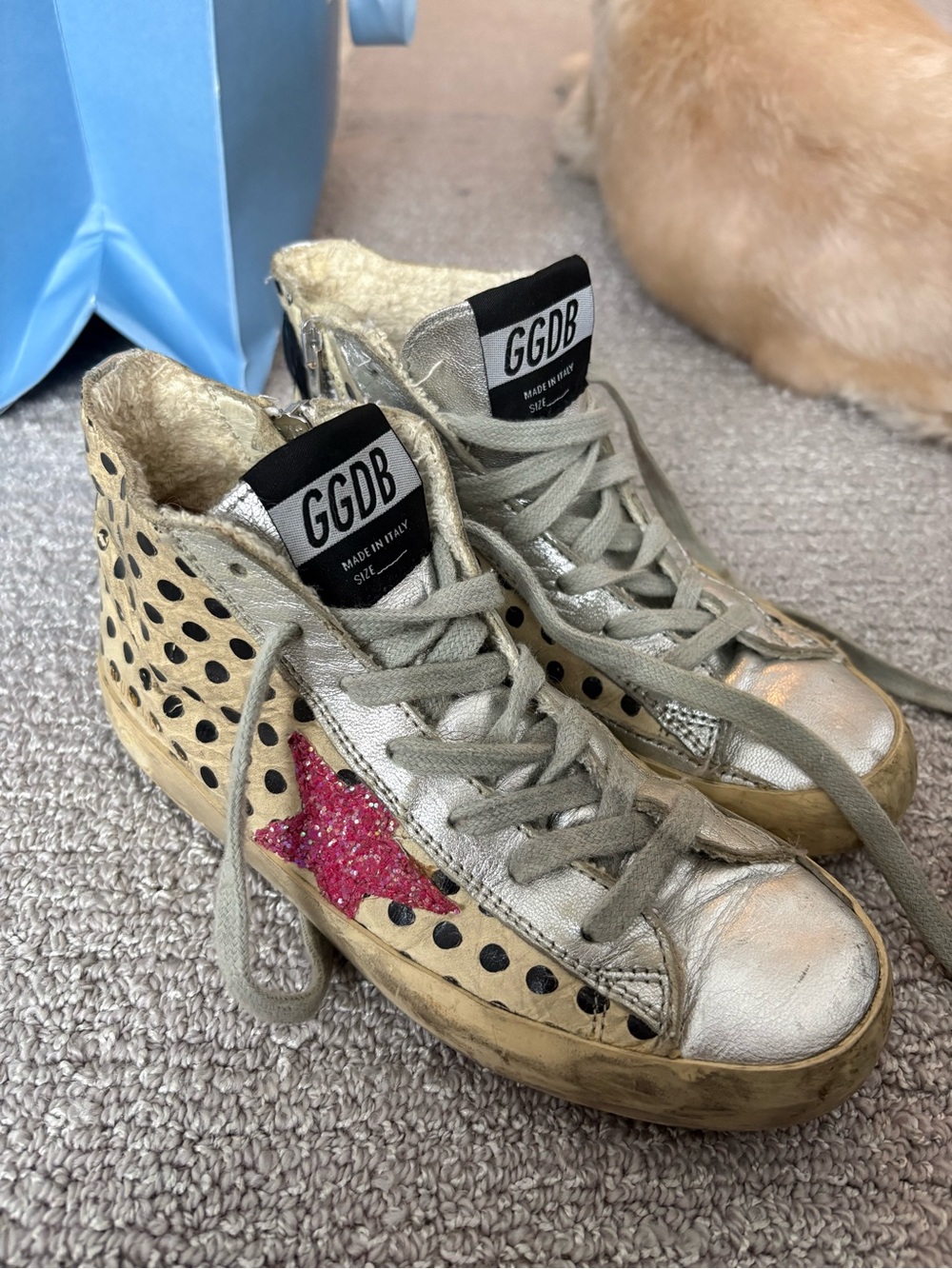 GGDB Golden Goose Little Girls Silver High-Top Sneakers with Pink Glitter Star